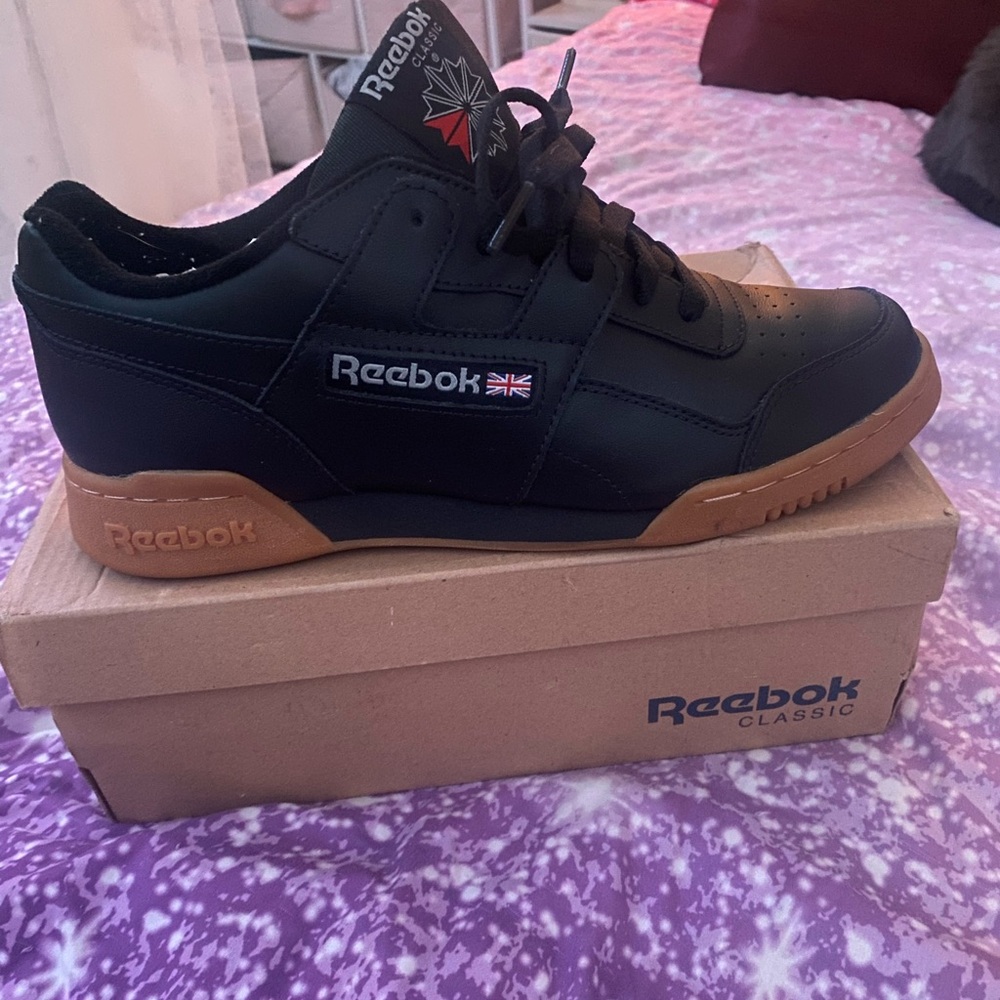 Reebok workout plus carbon black